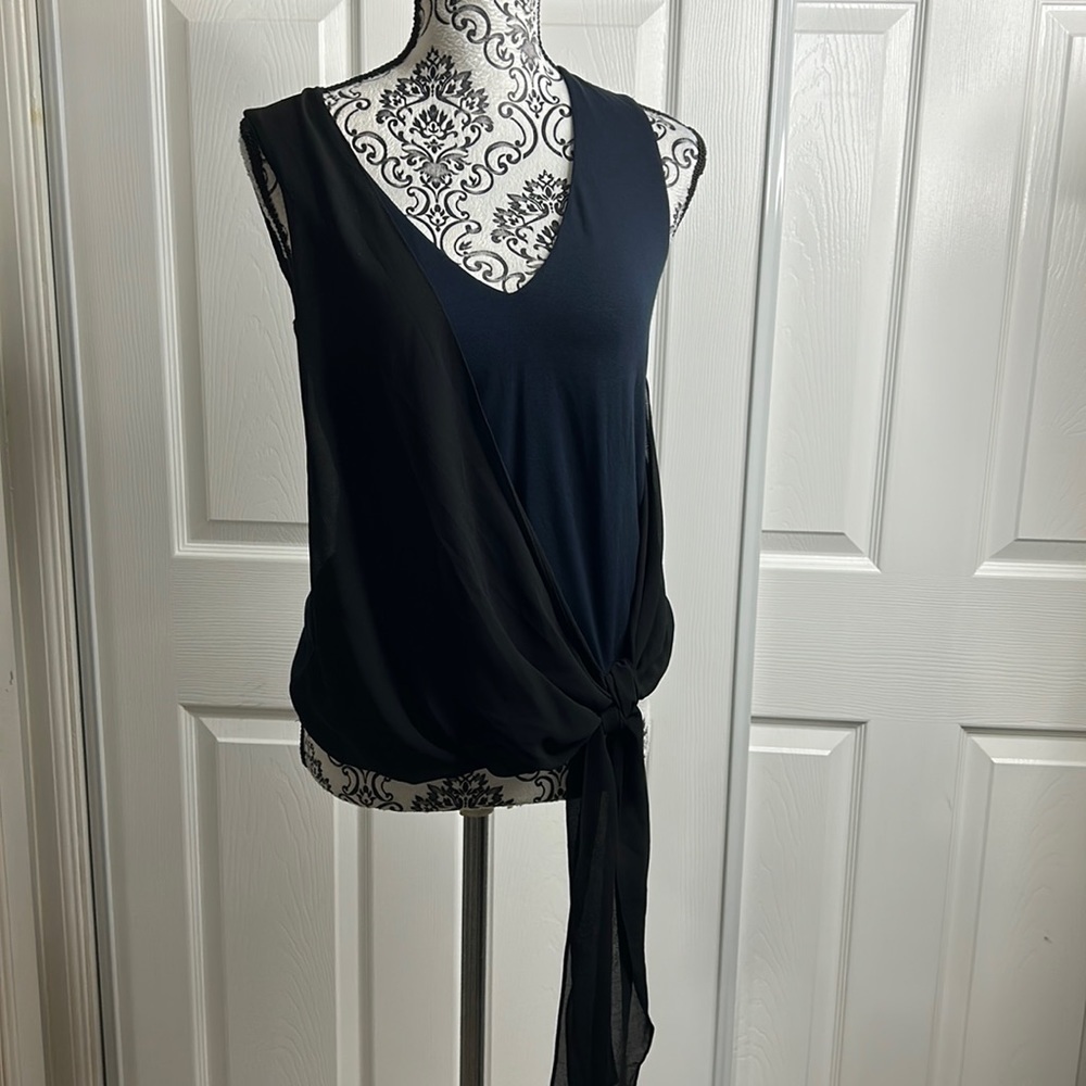 Bailey 44 Black‎ Blue Draped Tied Sleeveless Shirt XS
